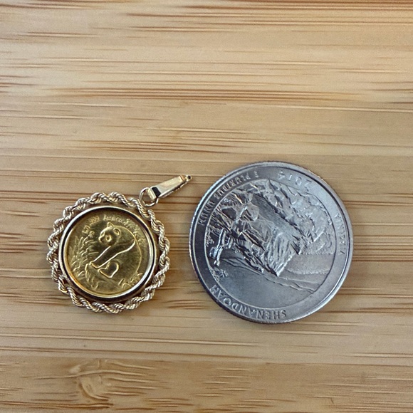 14K Gold Chinese Panda Diamond Cut Coin Bezel - Picture 7 of 7